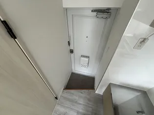 フラット横山【2階】の玄関