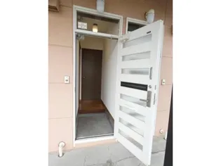 VOX5【1階】の玄関