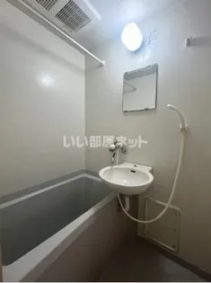 リルームス浜脇【1階】の風呂