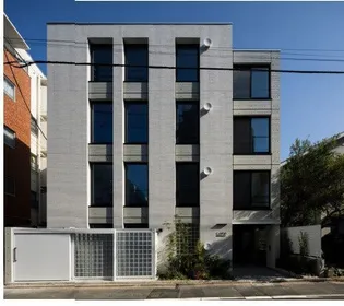 ラピス白金【1階】の外観