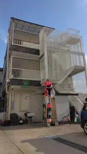 ニューアカザハイツ【3階】の外観