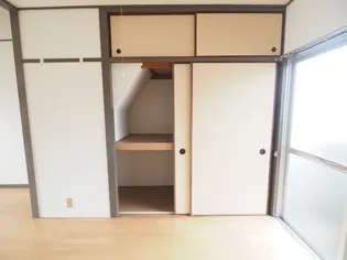 サンシティー国府【2階】の内装