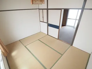 サンシティー国府【2階】の内装