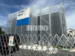 ウヴェルテュール【2階】の外観