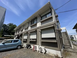 東京都多摩市鶴牧2【アパート】の外観