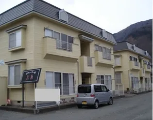 長野県千曲市大字戸倉【アパート】の外観