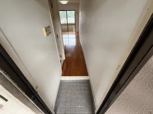 さんめい荘【3階】の玄関