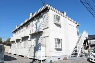 ファンタジーハイツ【2階】の外観