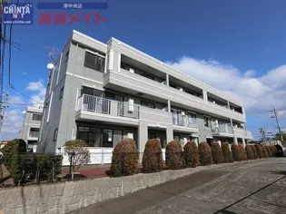 サ-フサイドサンシャイン S棟【1階】の外観