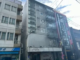 フェニックスコート順化【5階】の外観