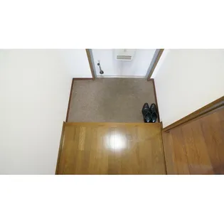 メゾンドジュール【2階】の玄関