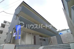 ル・パピヨン【2階】の外観