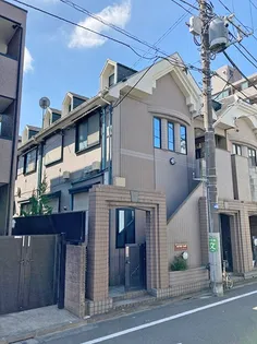 サットンプレイス田中東【2階】の外観