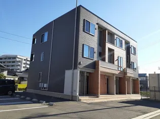 徳島県板野郡北島町鯛浜字川久保【アパート】の外観