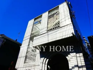 東京都世田谷区松原3【マンション】の外観