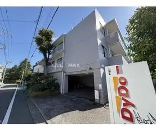 コスモリード三軒茶屋【3階】の外観