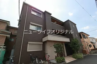 Magnolia【2階】の外観