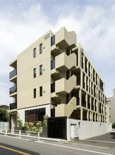 東京都渋谷区初台2【マンション】の外観