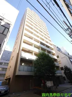 コンフォリア新宿御苑IIの外観