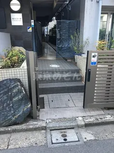 東京都新宿区百人町1【マンション】の外観
