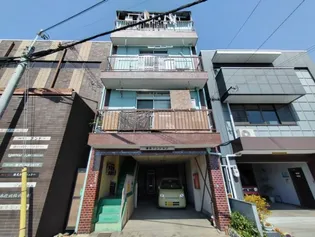 鎌田マンション【1階】の外観