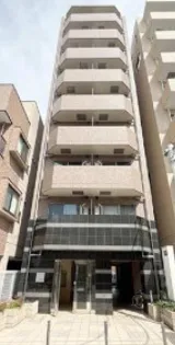 ロアール北新宿【6階】の外観