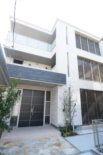 レッフィン パハディスの画像