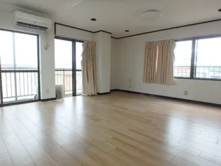 メルビック西大口ビル【3階】の居間