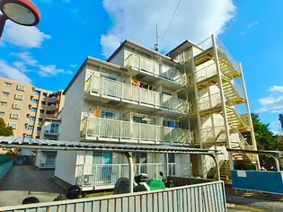 東京都多摩市中沢1【マンション】の外観