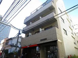 クレセント小町【3階】の外観