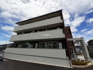 奈良県天理市田部町【アパート】の外観