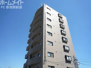 ファミーユ植田東の画像