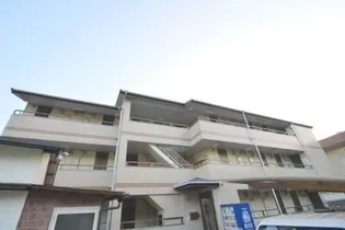 レジデンス三松【1階】の外観