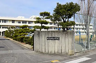 プレステージ脇町【3階】の周辺