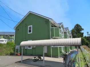 グリーンフィールドE棟【2階】の外観