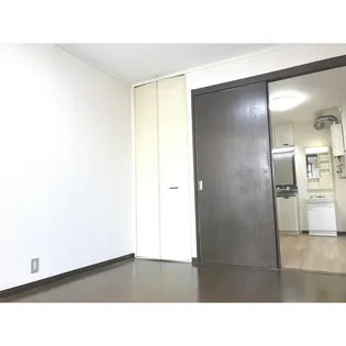 シティハイムベルフィスII【1階】の居間