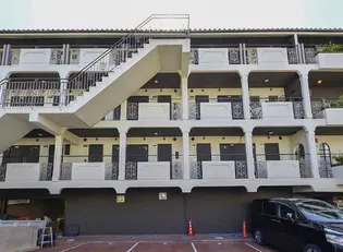 東京都新宿区西新宿4【マンション】の外観