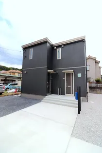 東京都八王子市元八王子町2【一戸建】の外観