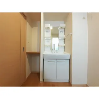 ジェルメ ライム【1階】の内装