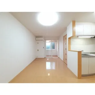 ジェルメ ライム【1階】の居間