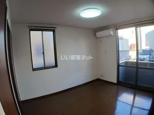 ツインパレス庄内 S棟【1階】の内装