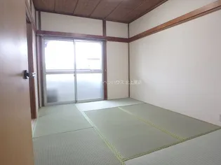 ホワイトハイツ【2階】の内装