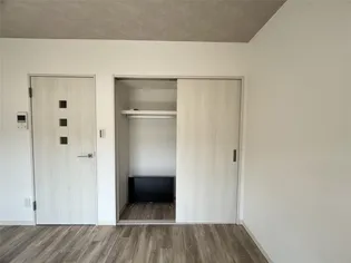 アヴェンタドール【3階】の内装