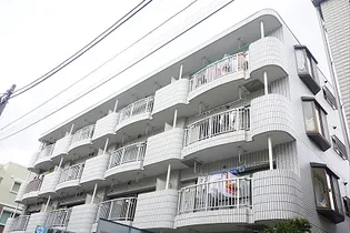 レピナールリサ【1階】の外観