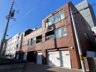 メゾンラコムの画像