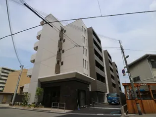 OUEST RIVIEREの画像