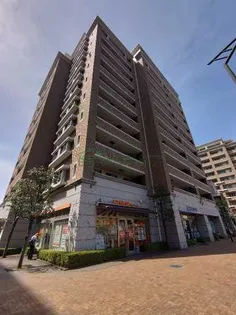 プラザハウスの画像