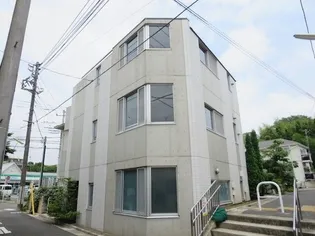 WHITE138【1階】の外観