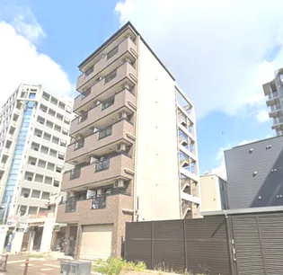 イースト新大阪【4階】の外観