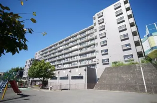 ス力イパレス東戸塚【6階】の外観